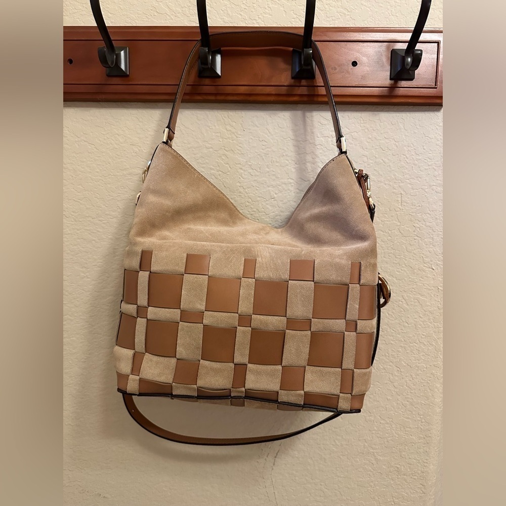 Michael Kors Suede Leather Vivian Hobo Bag - Elegant Woven Design - Picture 9 of 16